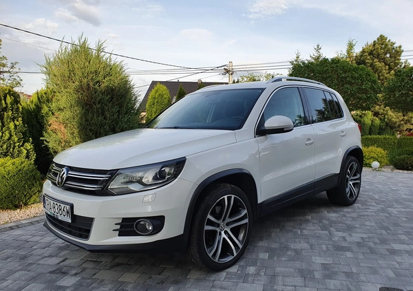 Volkswagen Tiguan cena 56500 przebieg: 200000, rok produkcji 2012 z Maków Podhalański małe 137